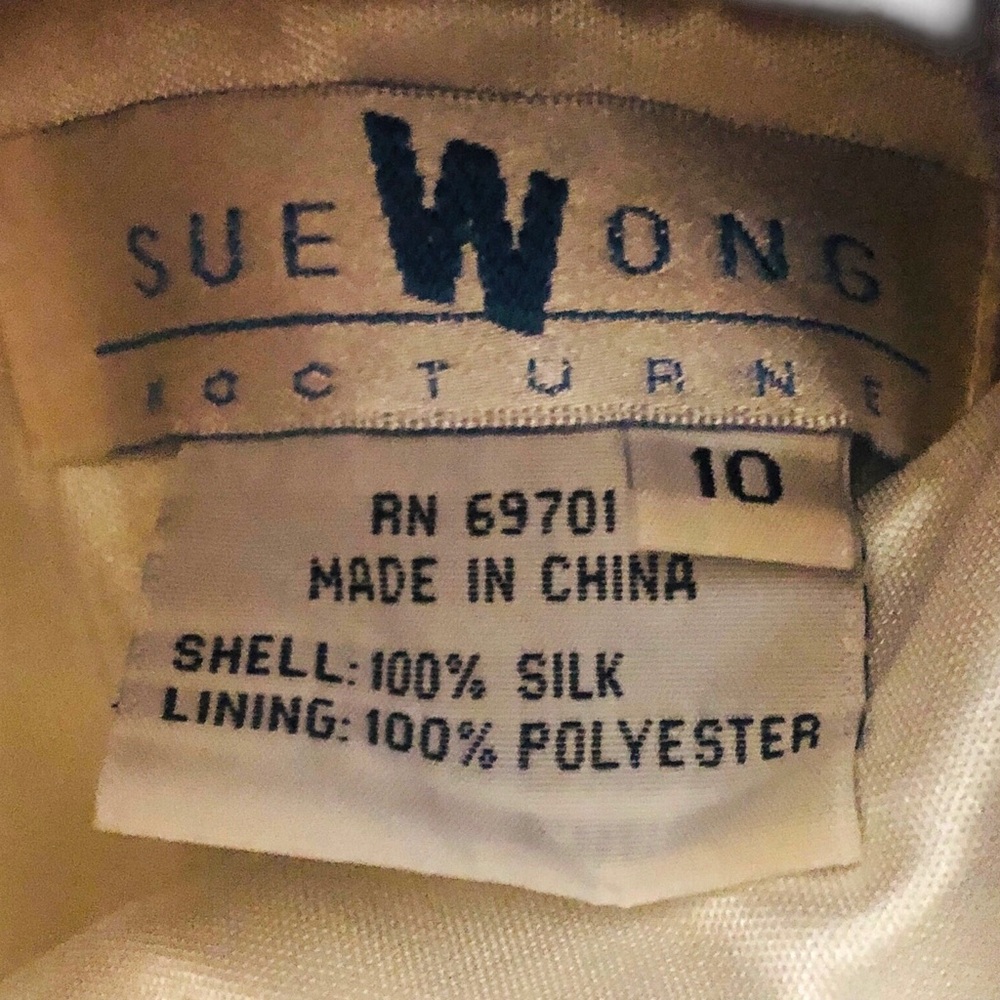 Elegant Sue Wong White and Cream Wedding Gown / Special occasion dress 100% silk - Picture 10 of 16